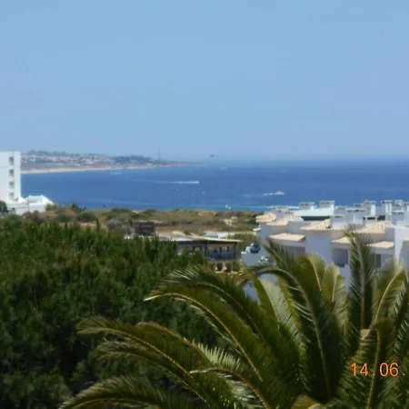 1 Praia Do Olival D/e * Porches (Algarve)